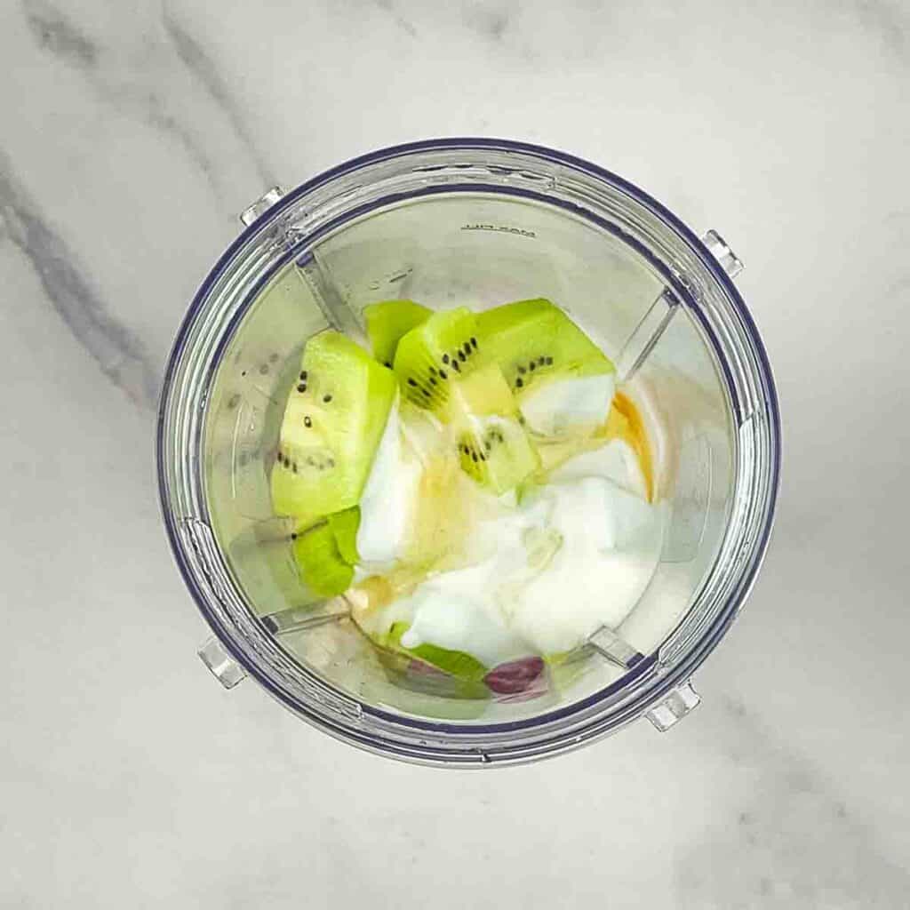 Kiwi Quencher Tropical Smoothie Cafe Copycat Recipe - The Beverage Snob - How To Make A Kiwi Quencher From Tropical Smoothie